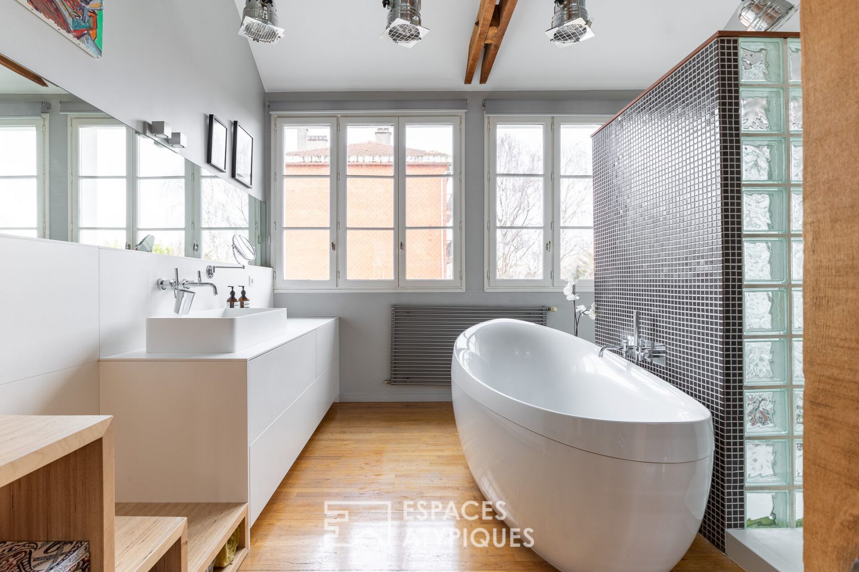 Architect loft with triplex terraces