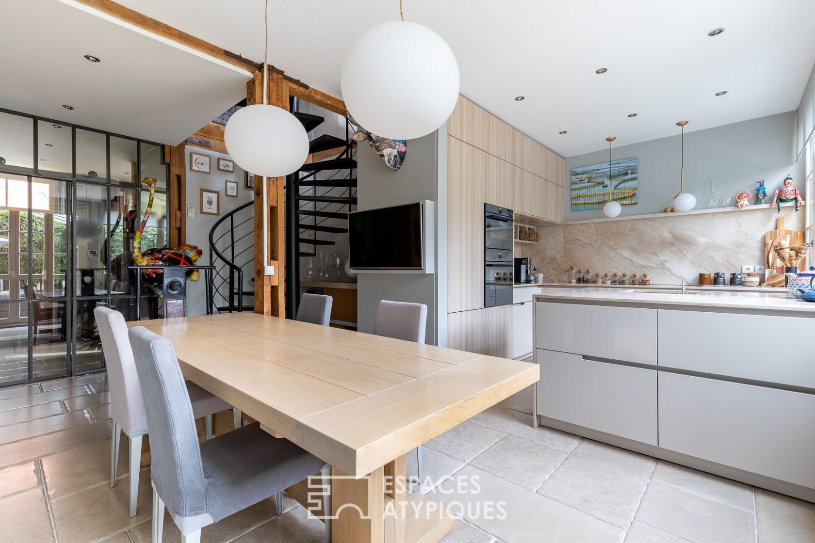 Architect loft with triplex terraces