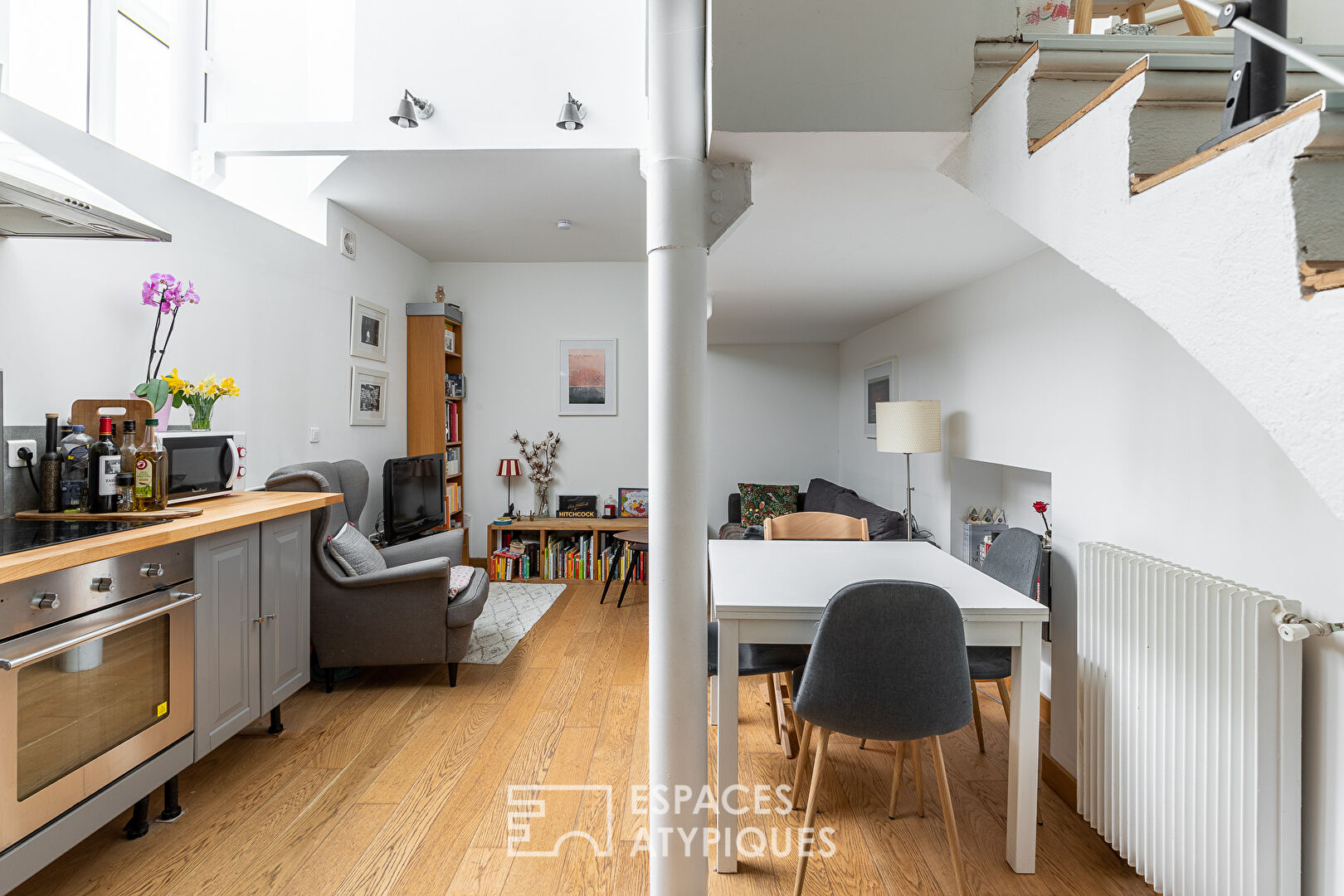 Inverted loft close to Felix Faure