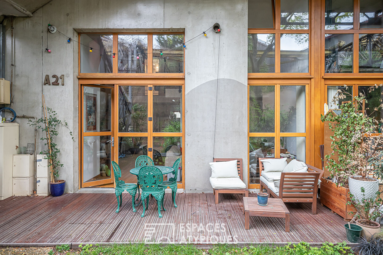 Duplex crossing with garden in a Bertheau factory