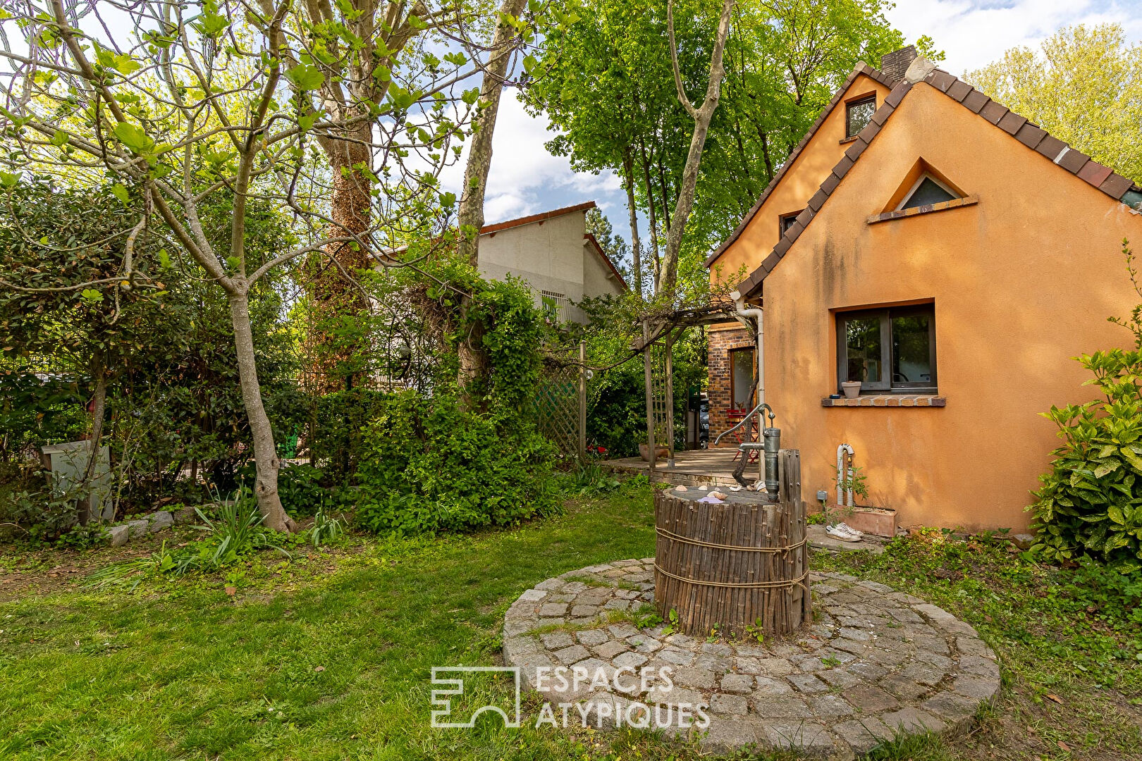 Maison familiale avec dépendance et ponton privé sur l’Ile Sainte Catherine