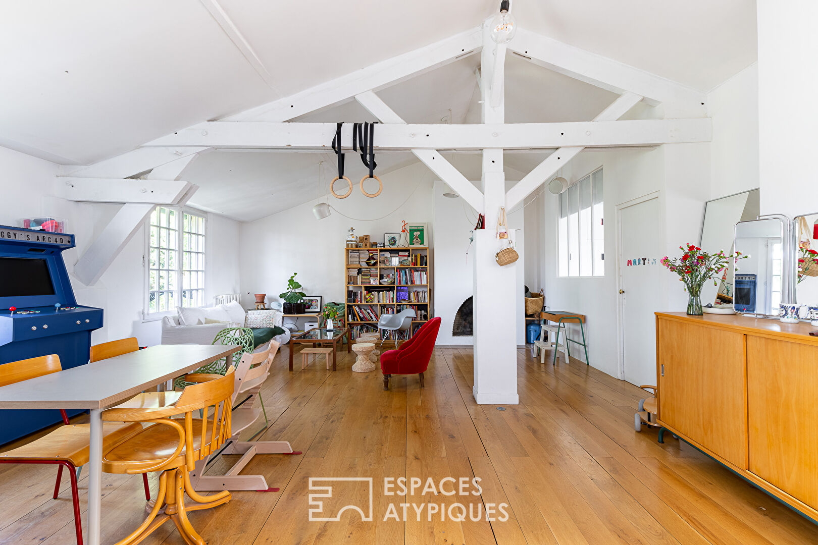 Bright loft in a former lemonade factory