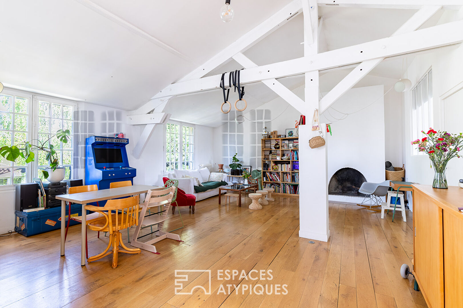 Bright loft in a former lemonade factory