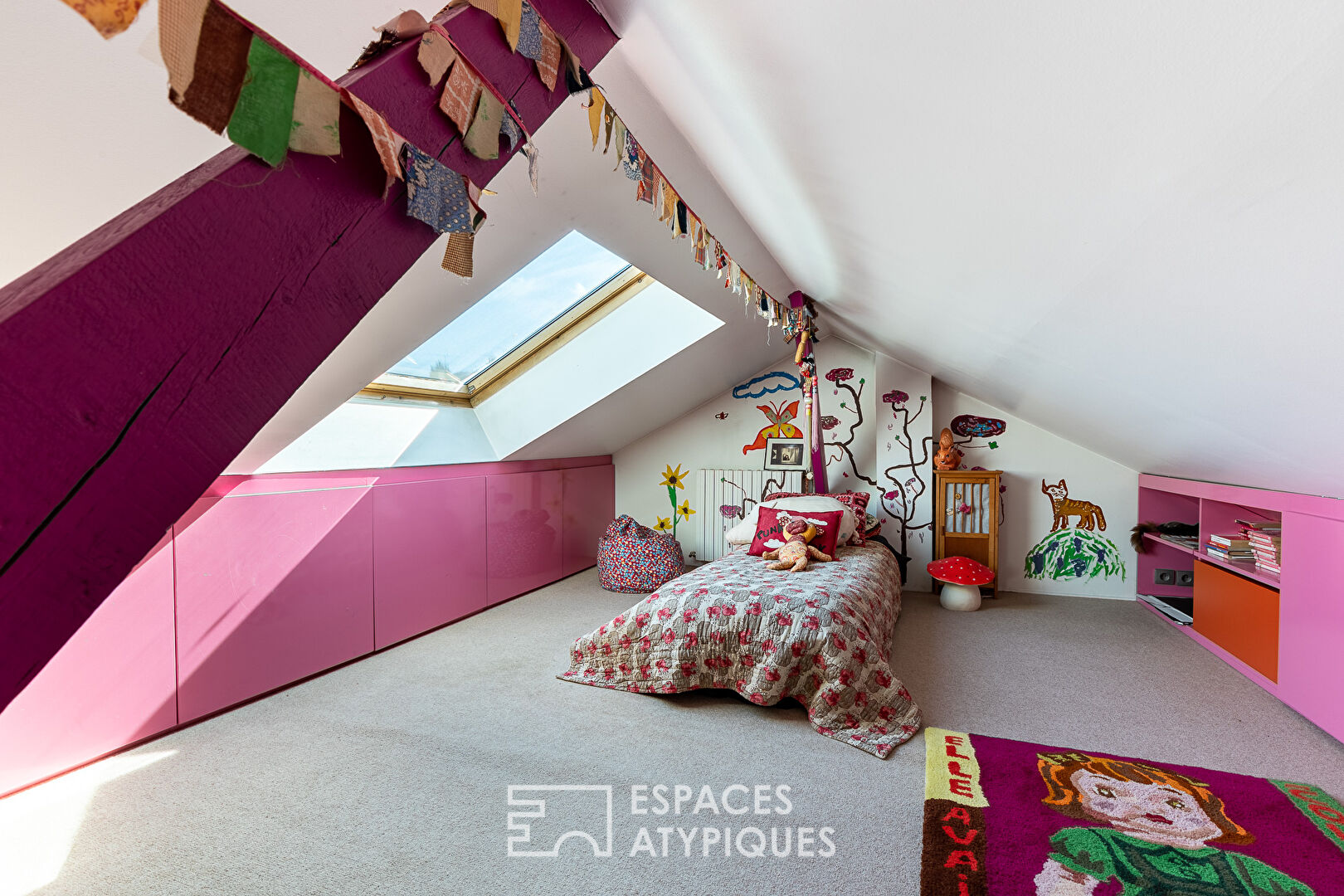Loft en duplex avec deux terrasses dans une ancienne usine