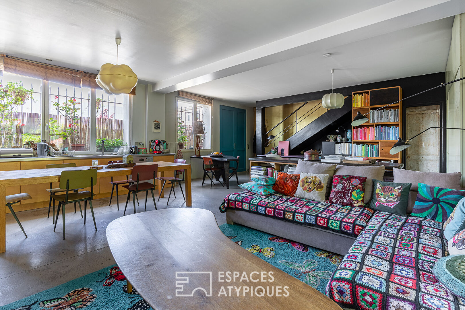 Loft en duplex avec deux terrasses dans une ancienne usine