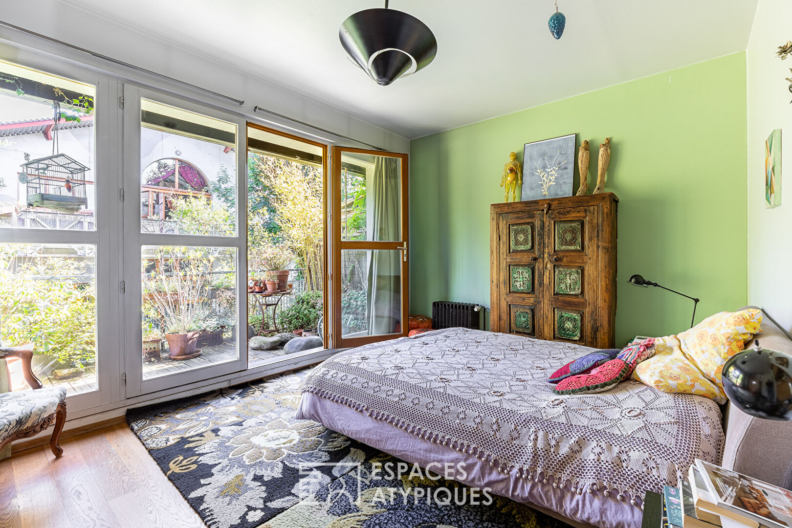 Loft en duplex avec deux terrasses dans une ancienne usine