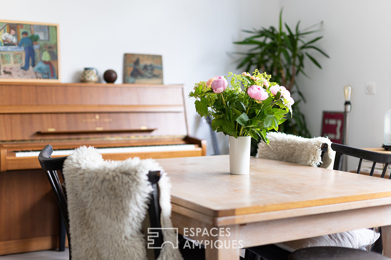 Loft contemporain avec toit-terrasse
