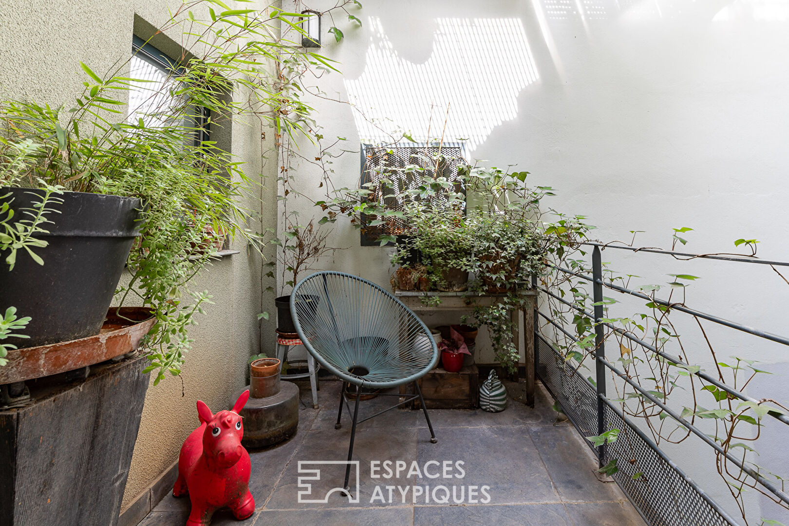 Architect’s house with studio and terraces