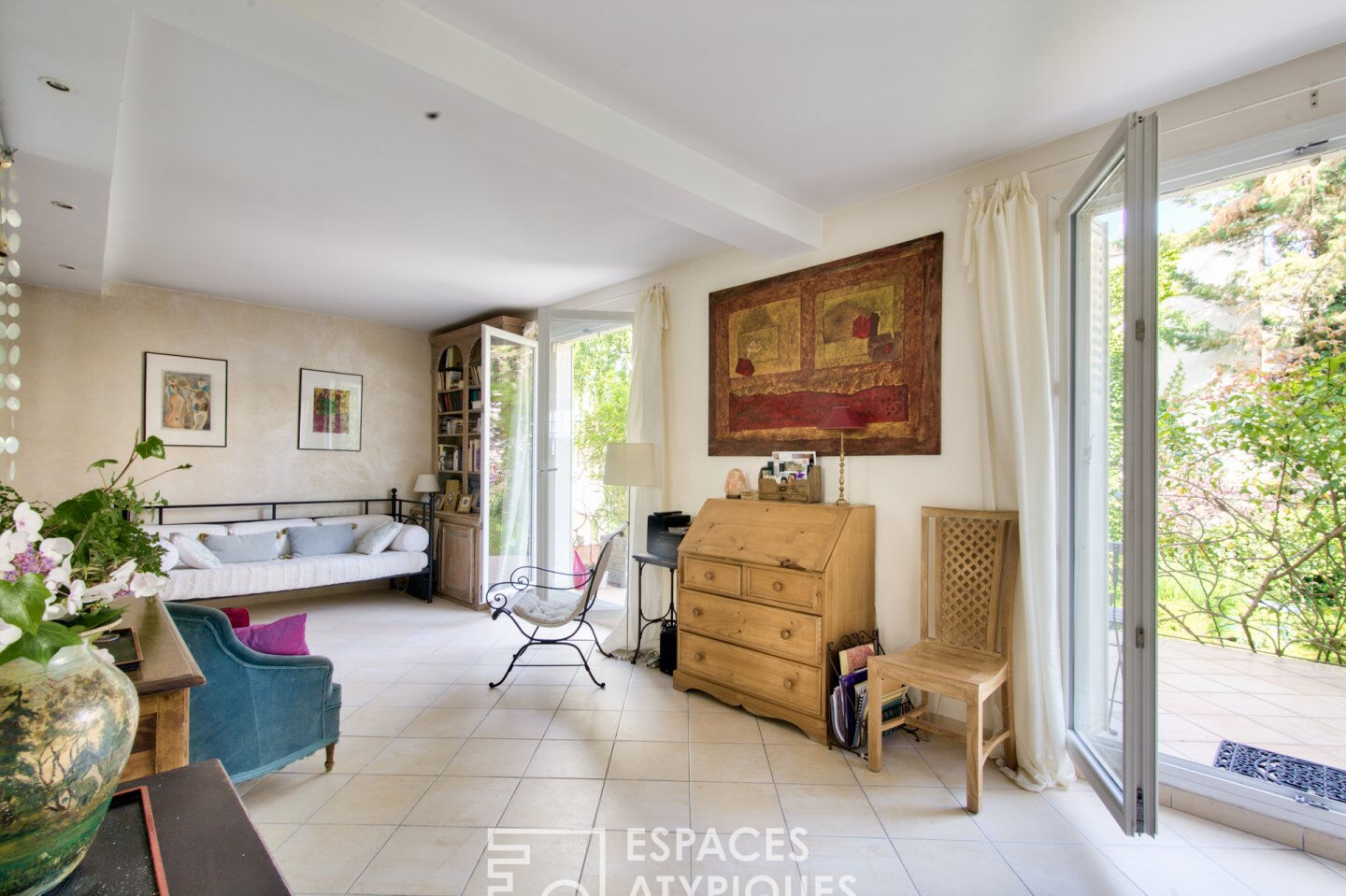 Apartment with garden in the city center
