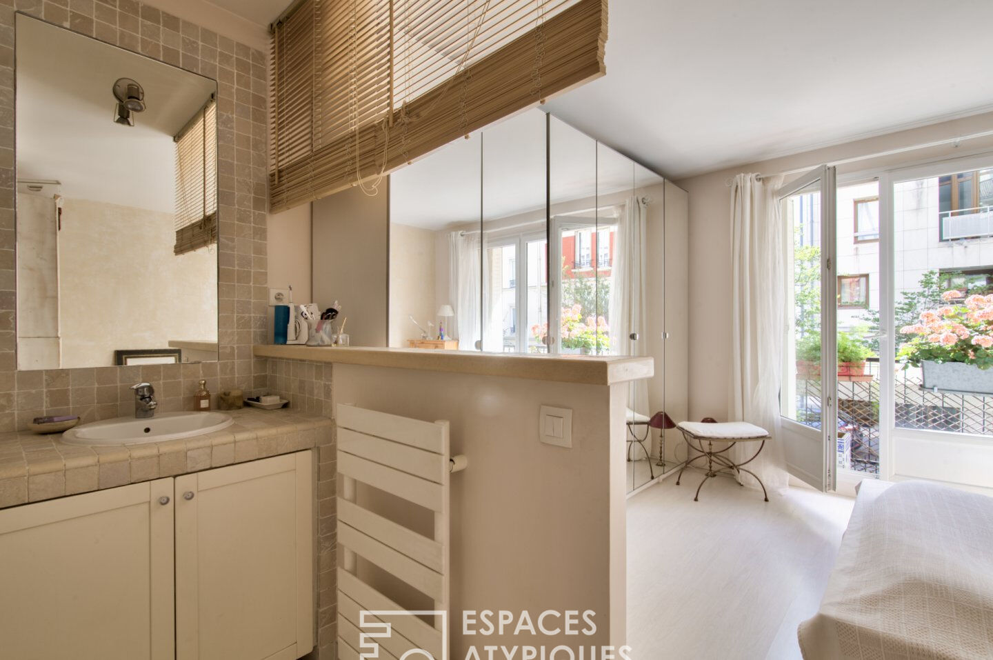 Apartment with garden in the city center