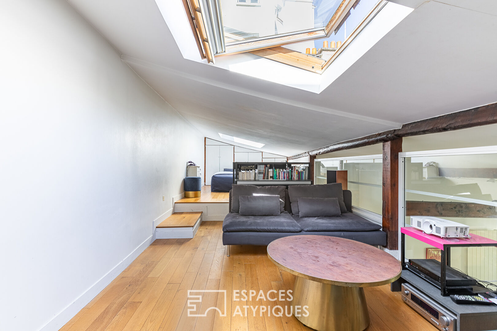 Top floor with mezzanine