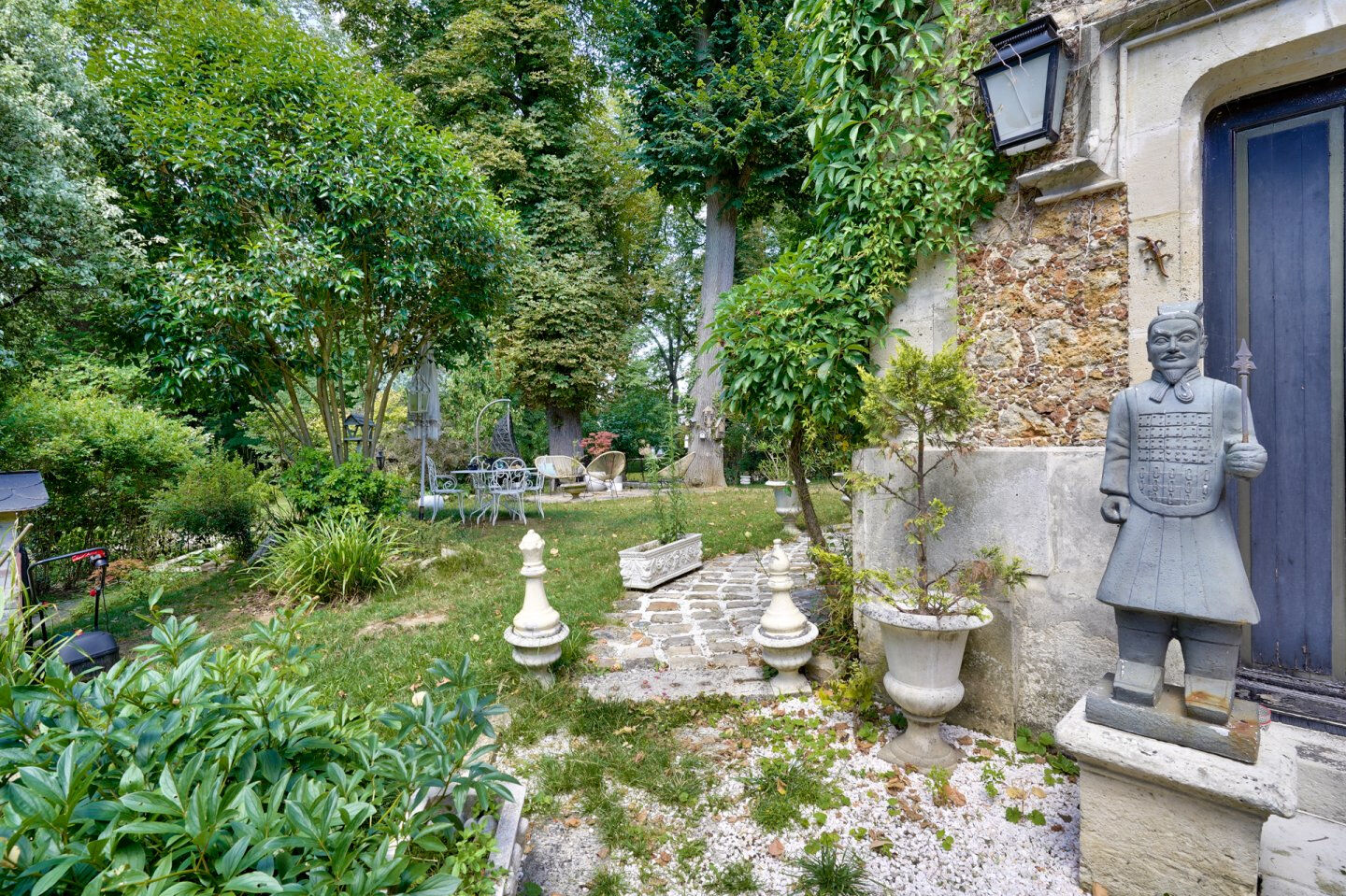 House to be reinvented in the grounds of Château du Piple