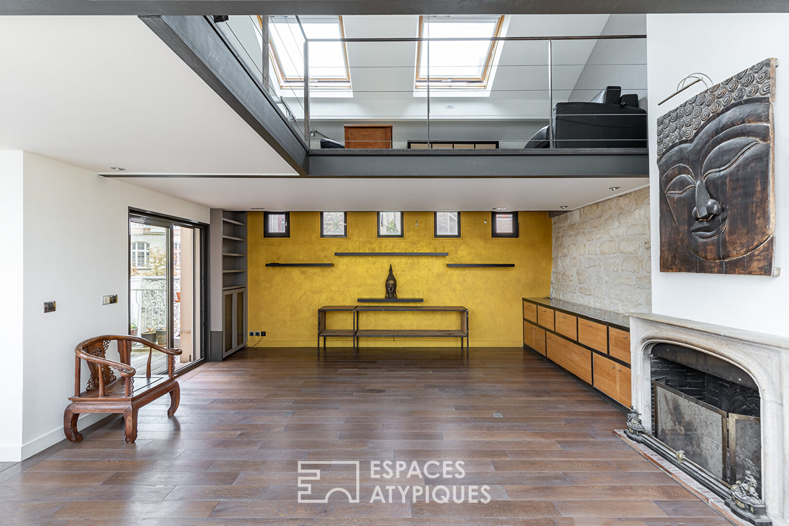 DÉJÀ LOUÉ : Duplex avec verrière et terrasses en dernier étage