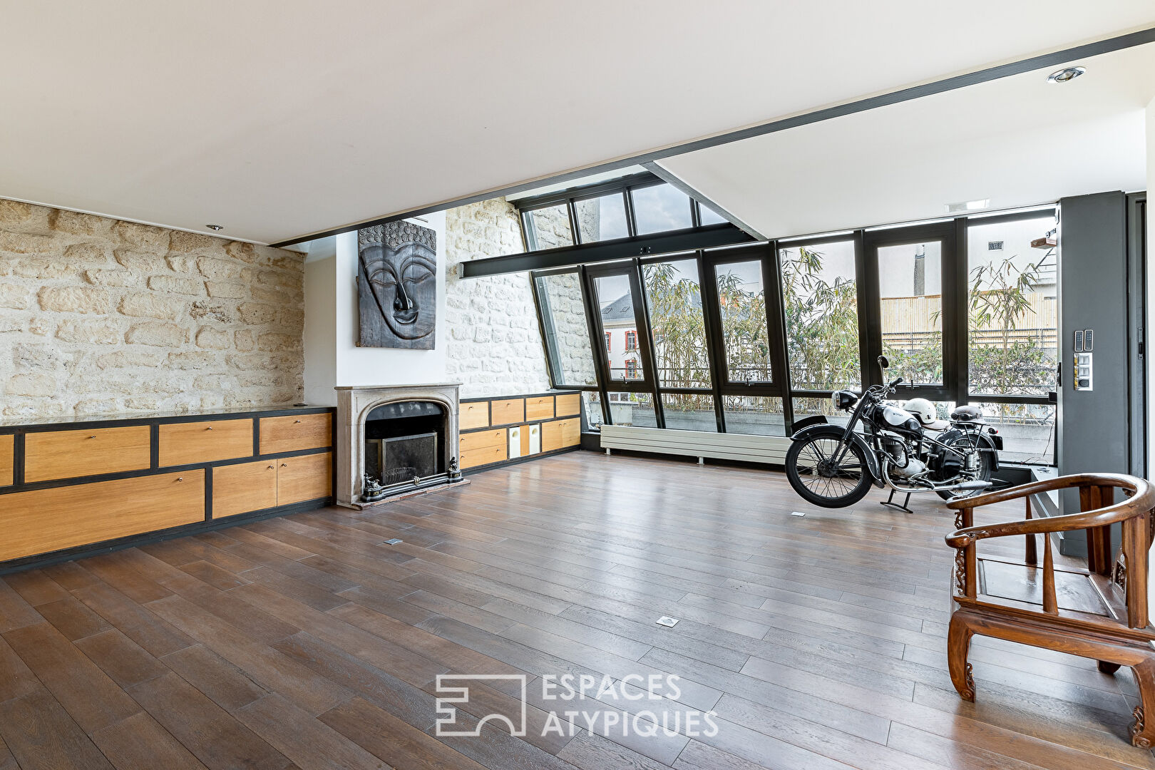 DÉJÀ LOUÉ : Duplex avec verrière et terrasses en dernier étage