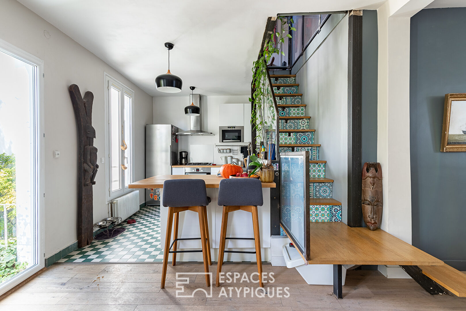 House with garden terrace in the heart of town