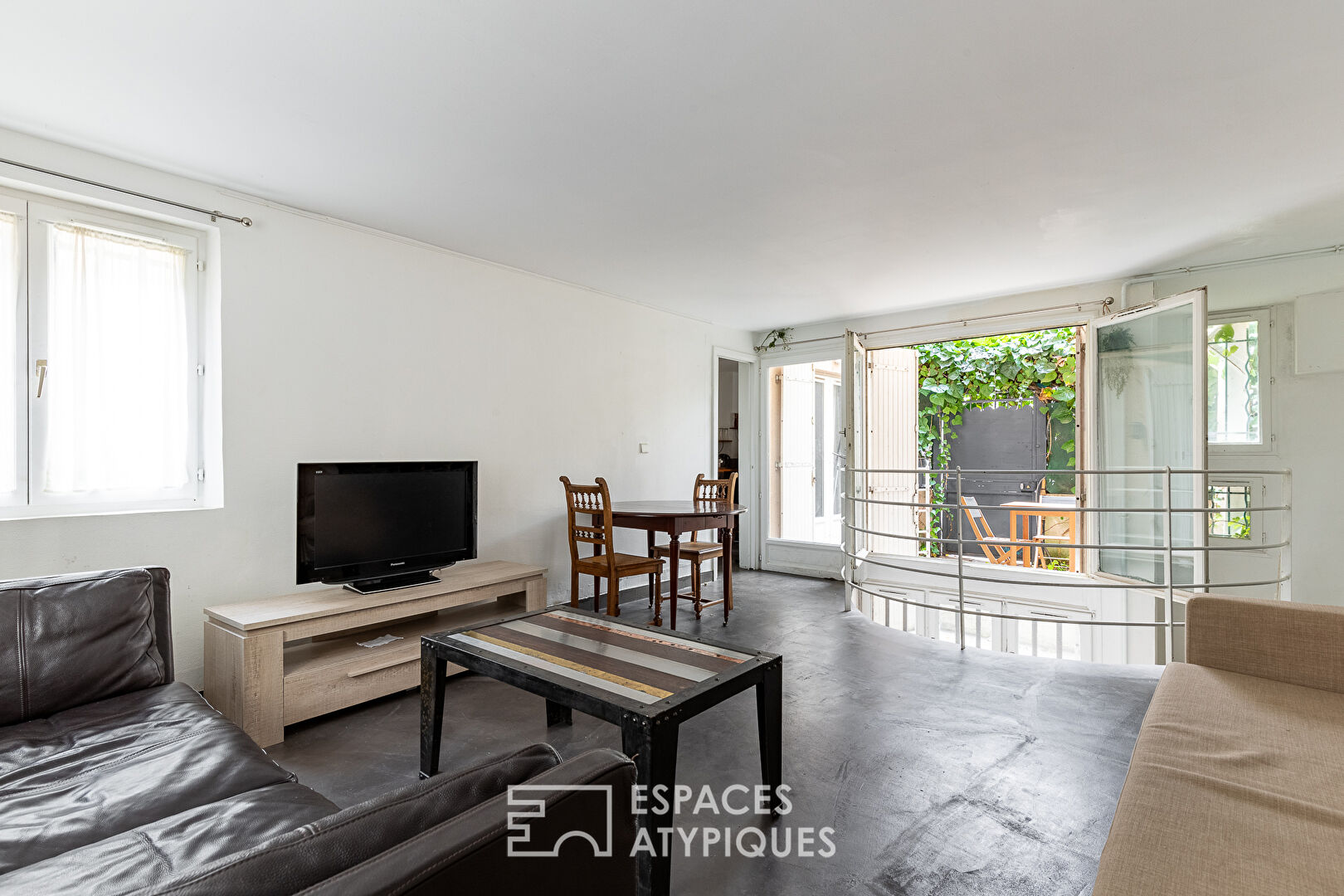 Esprit maison avec terrasse