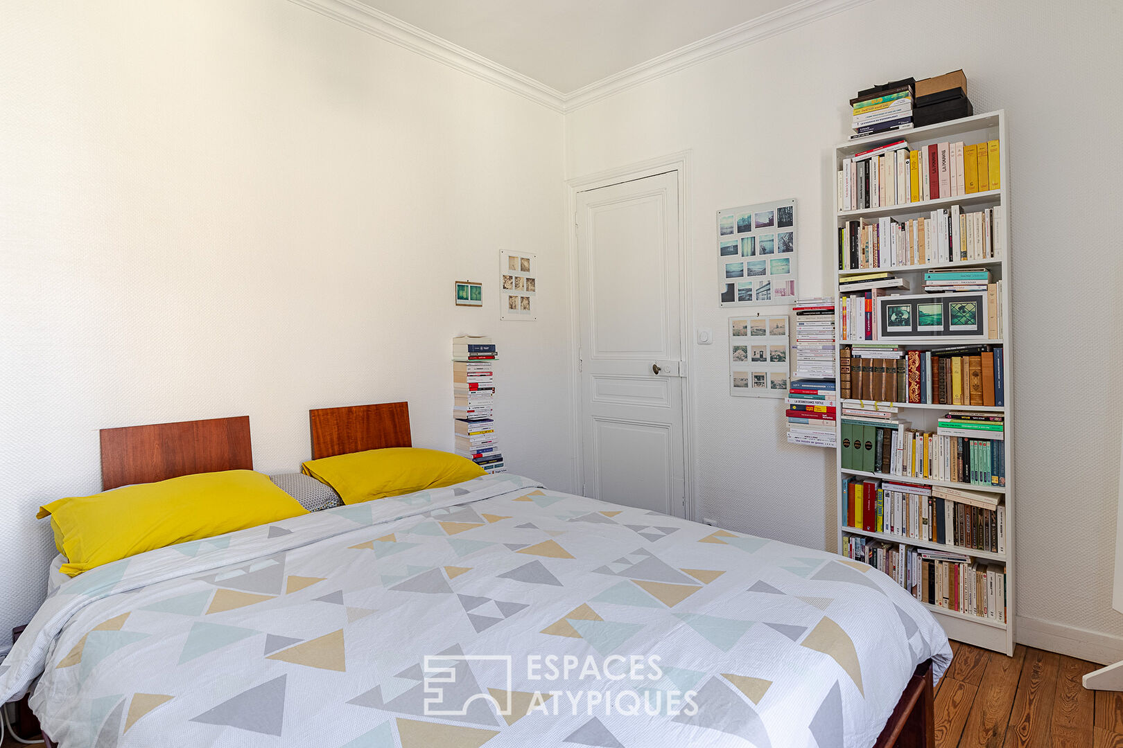 Town house with bourgeois accents