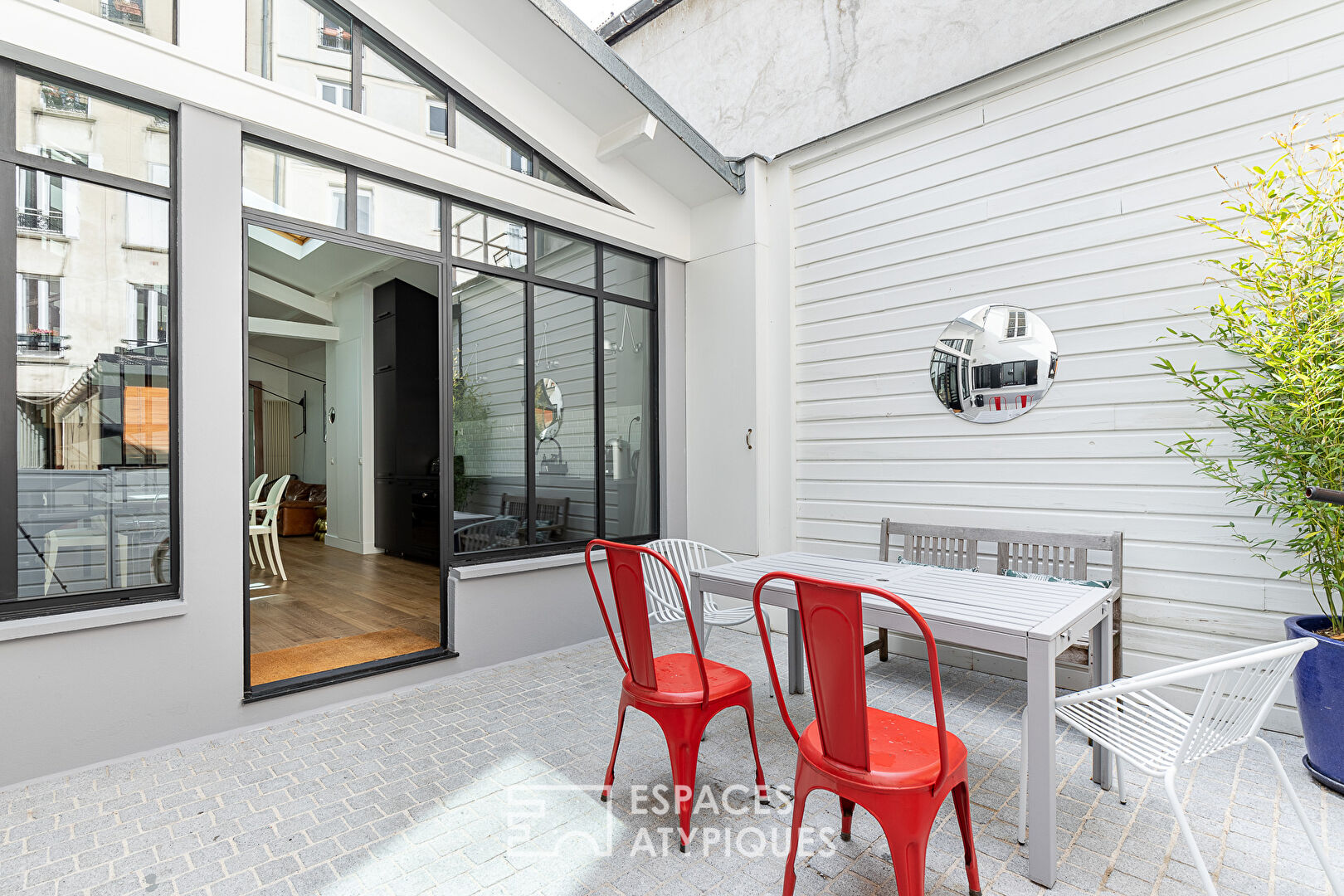 Ancien atelier d’ébéniste transformé en Loft familial.