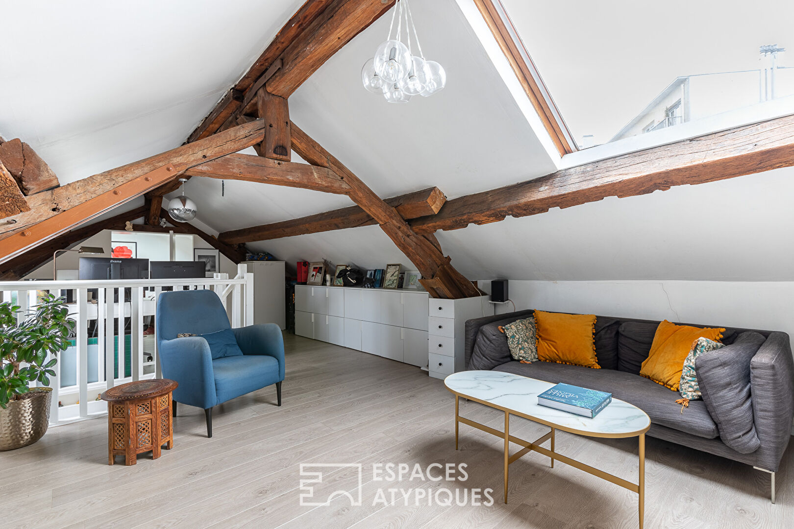 Duplex en dernier étage à la Butte-aux-Cailles