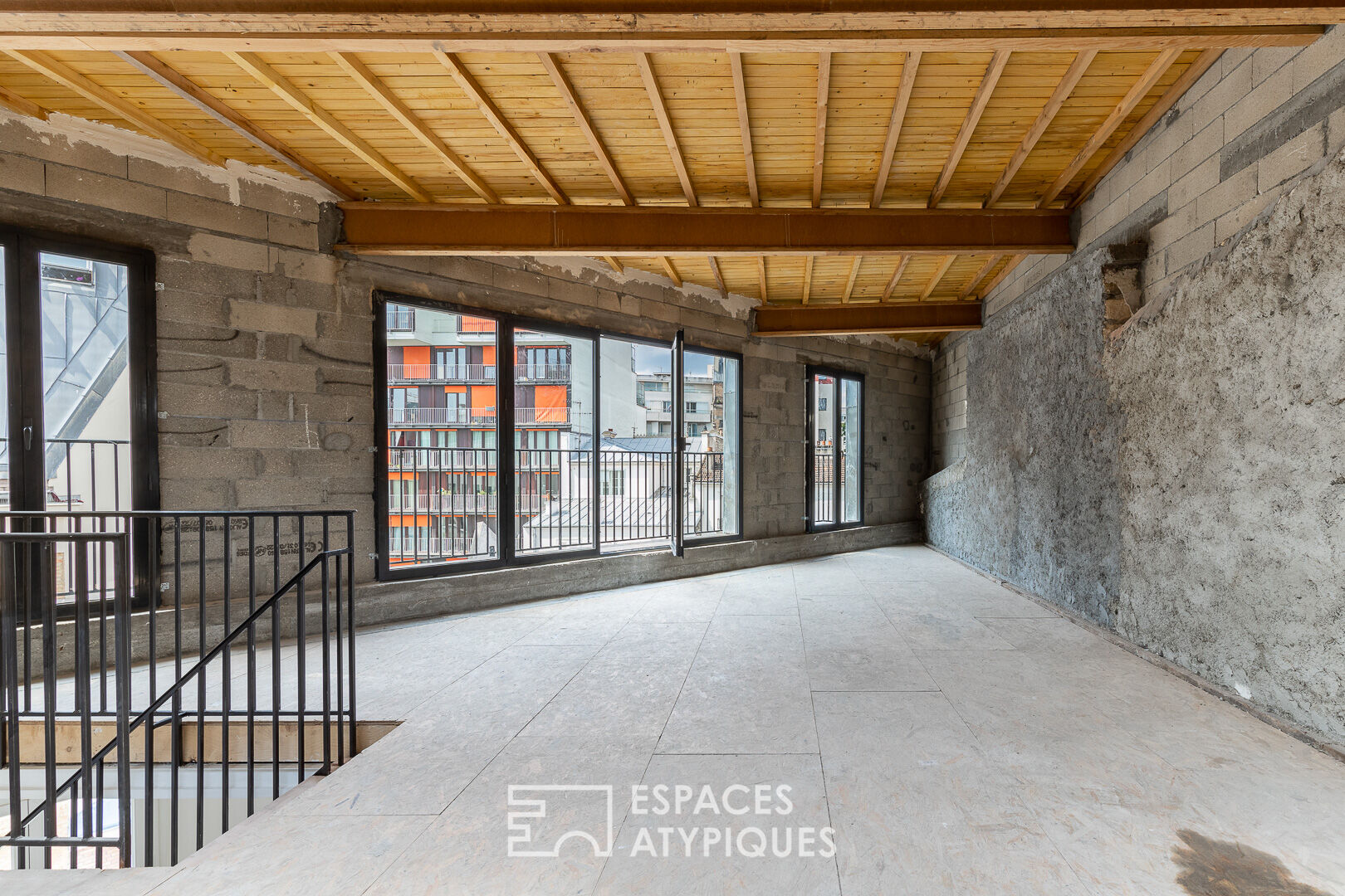 Duplex en dernier étage avec balcon