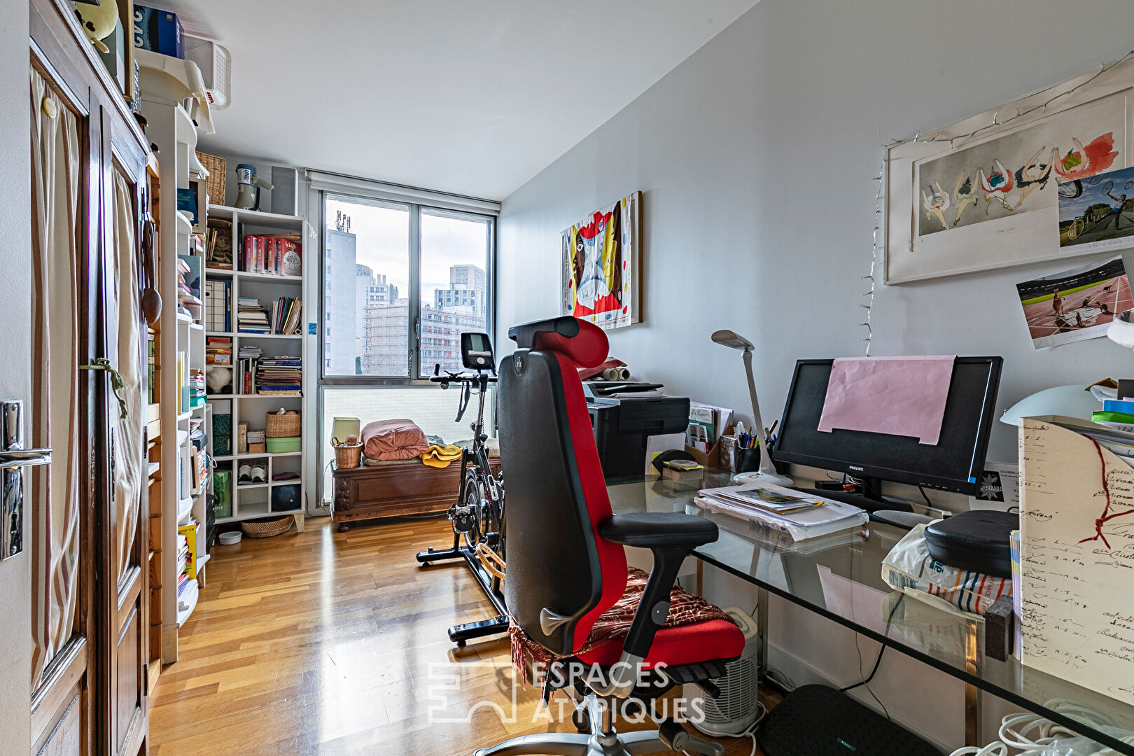 Apartment near Gobelins in an architect-designed building