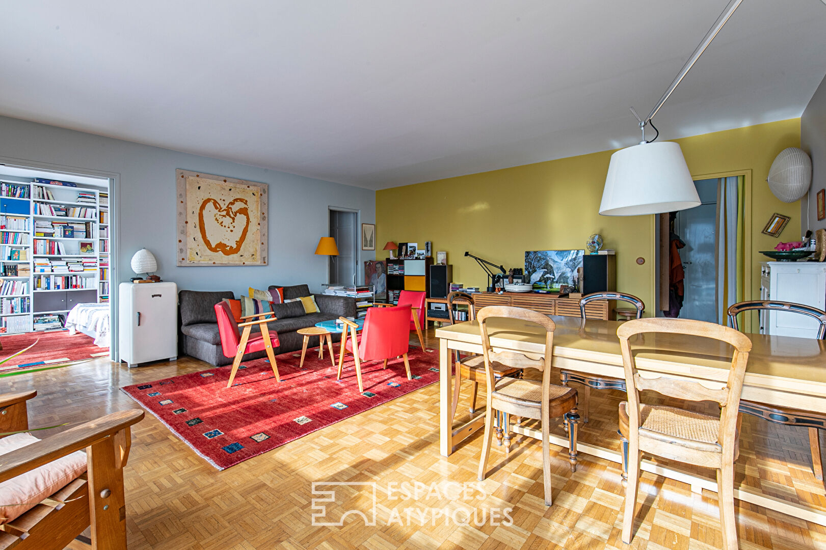 Apartment near Gobelins in an architect-designed building