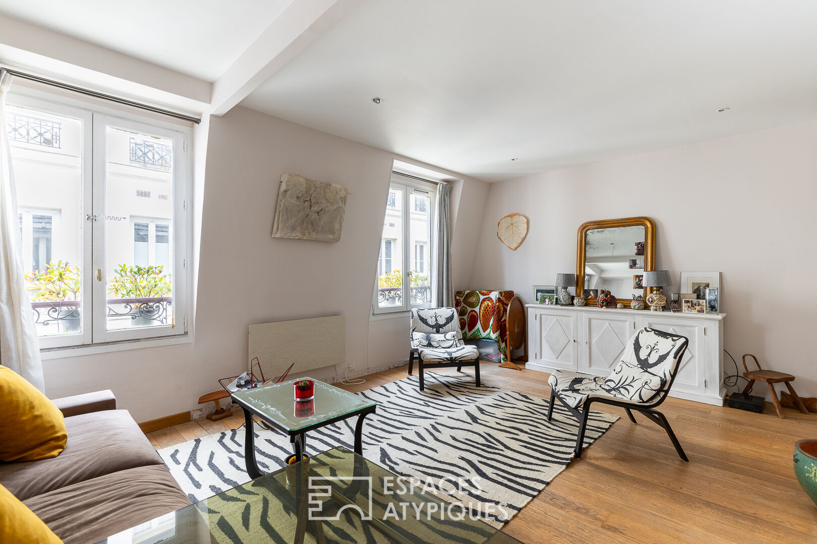 Top floor at the town hall of the 15th arrondissement – Vaugirard metro