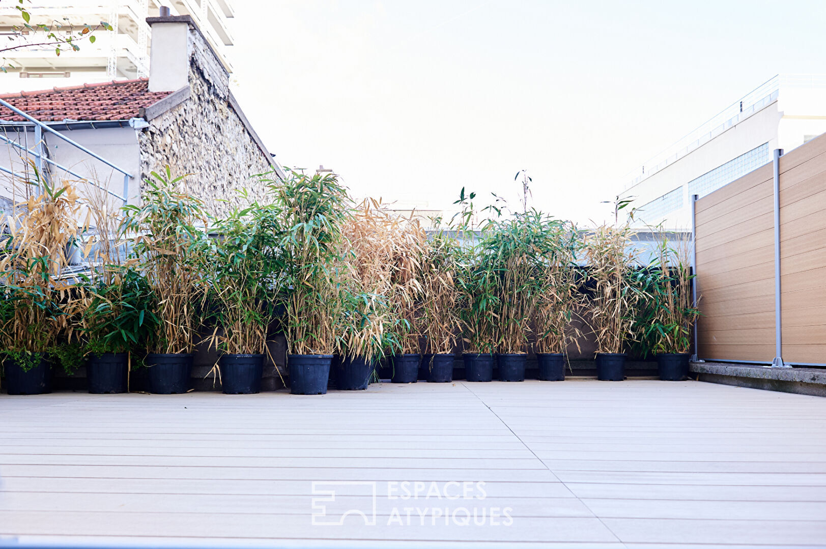 Appartement rénové avec terrasse