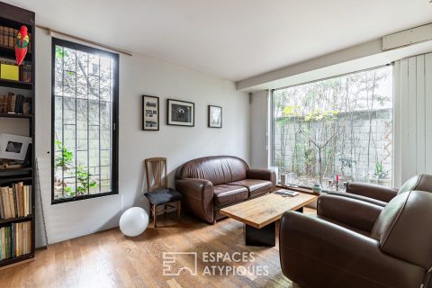 Artist’s house with workshop, terrace and garden