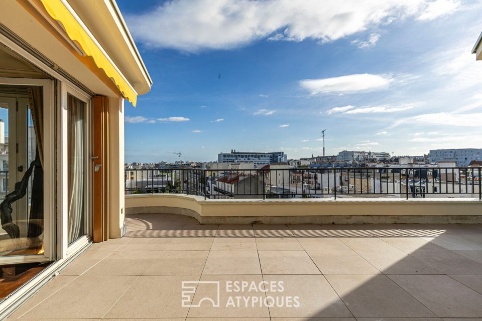 Alésia, proche du parc Montsouris, étage élevé avec terrasse, balcon et triple exposition