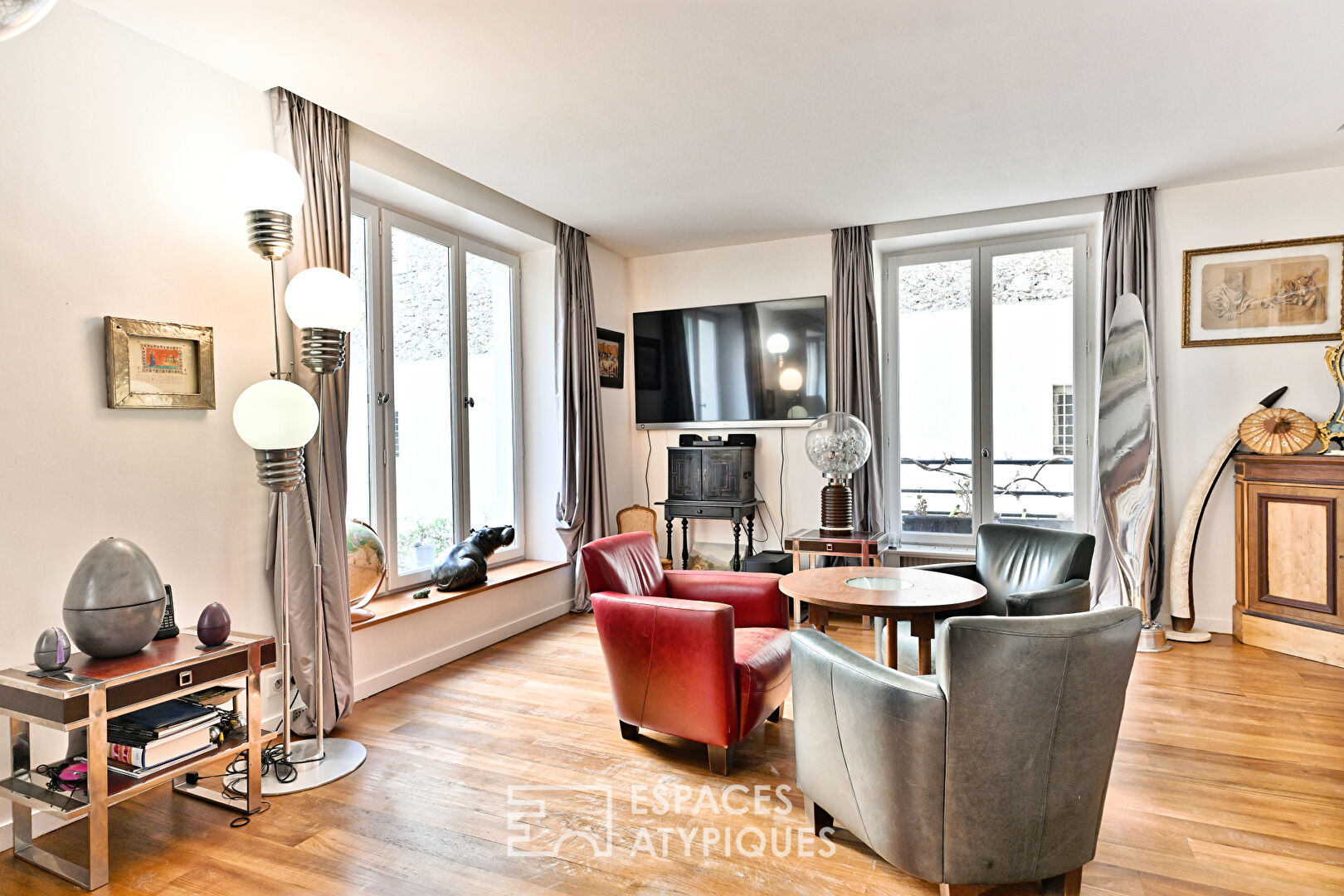 Quartier Gros-Caillou, appartement familial en duplex sur jardin