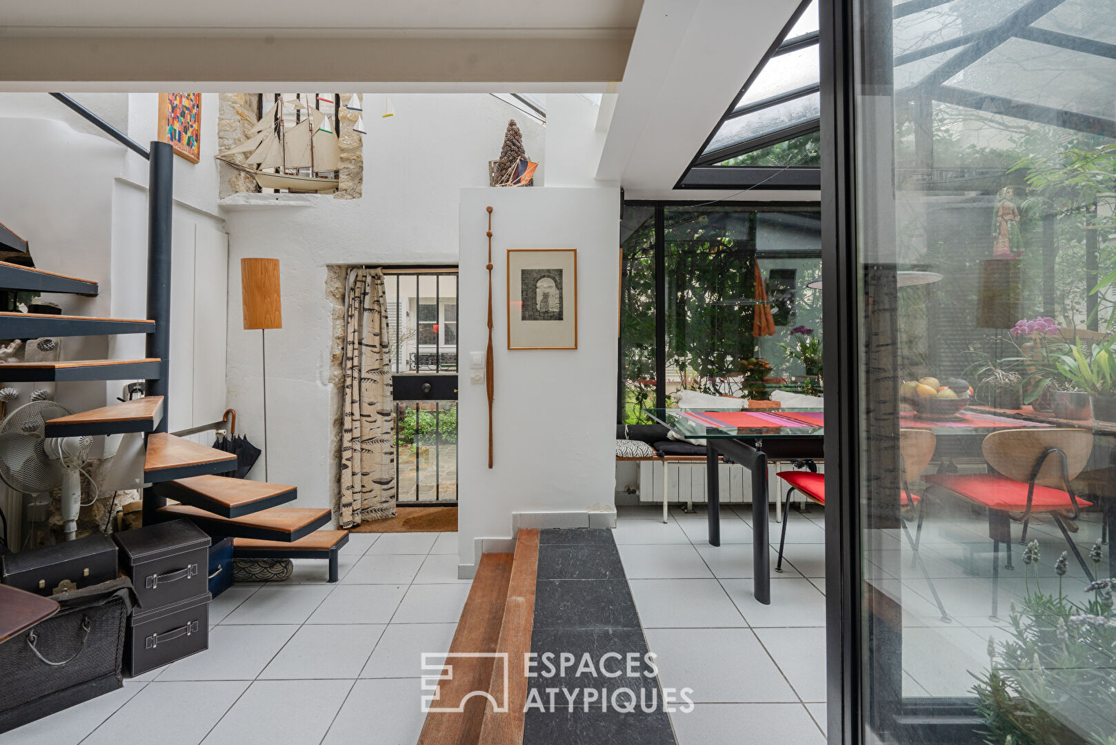 Croulebarbe district, house with glass roof, patio and terrace at Gobelins metro