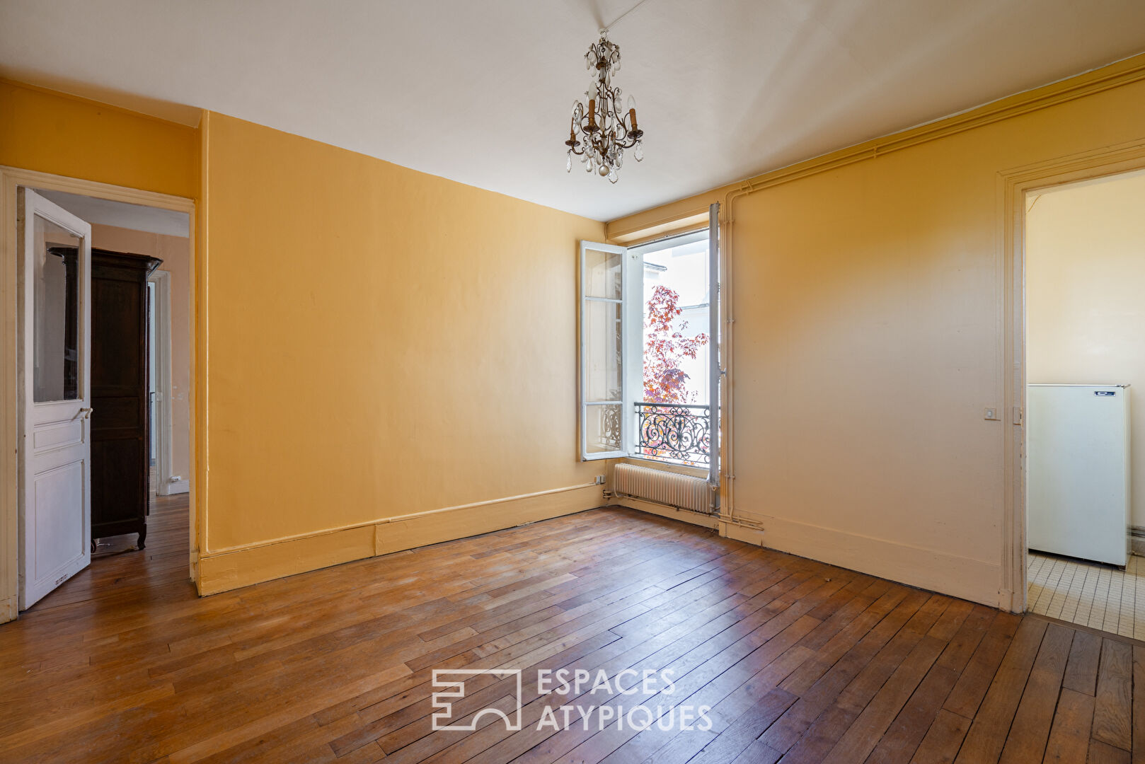 Top floor duplex to renovate