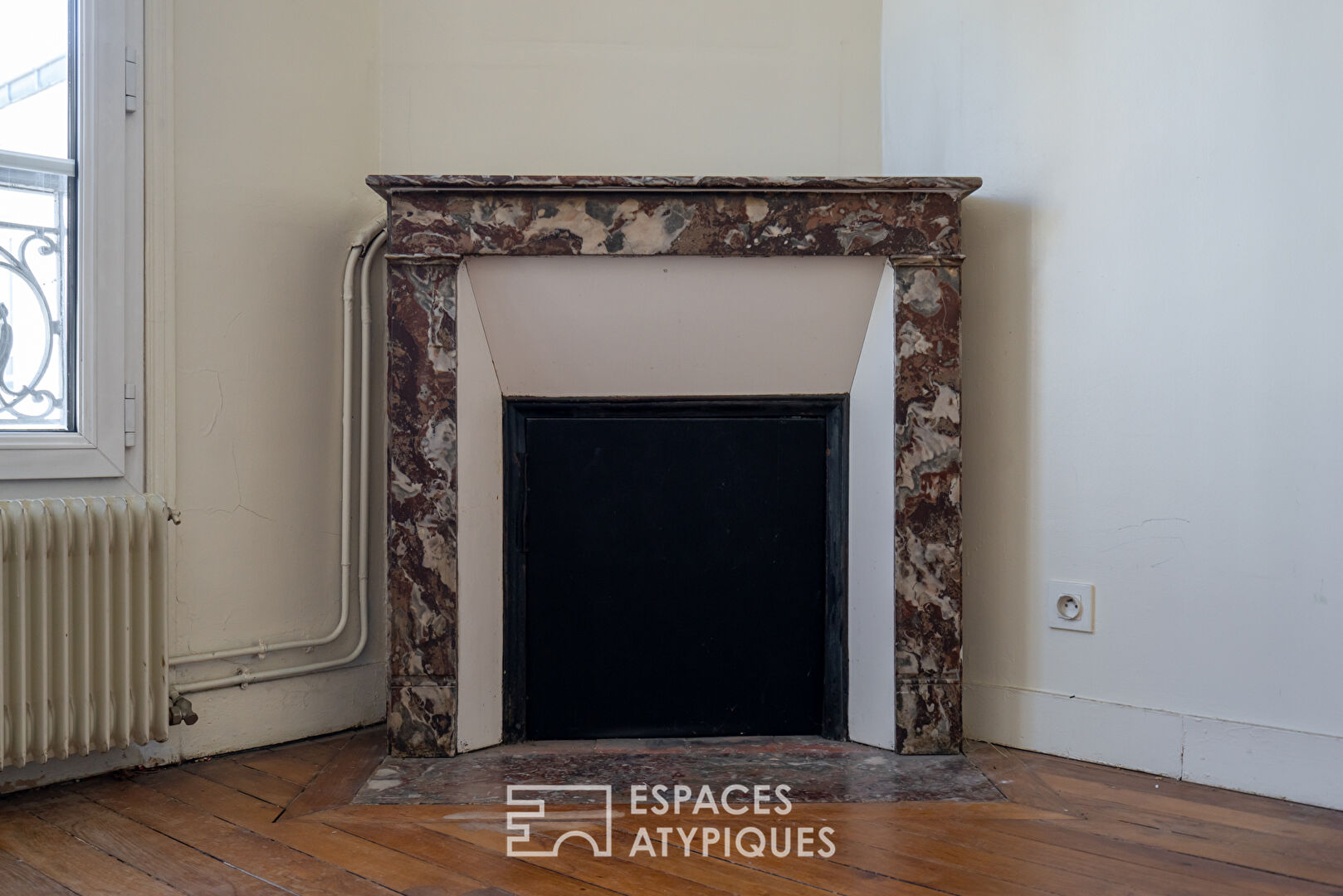 Top floor duplex to renovate