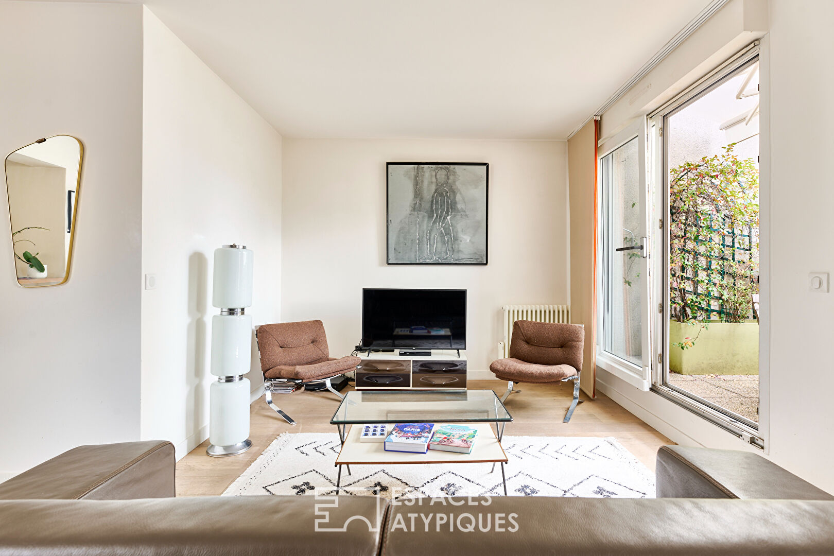 Place Saint-Charles, apartment with terrace and rooftop