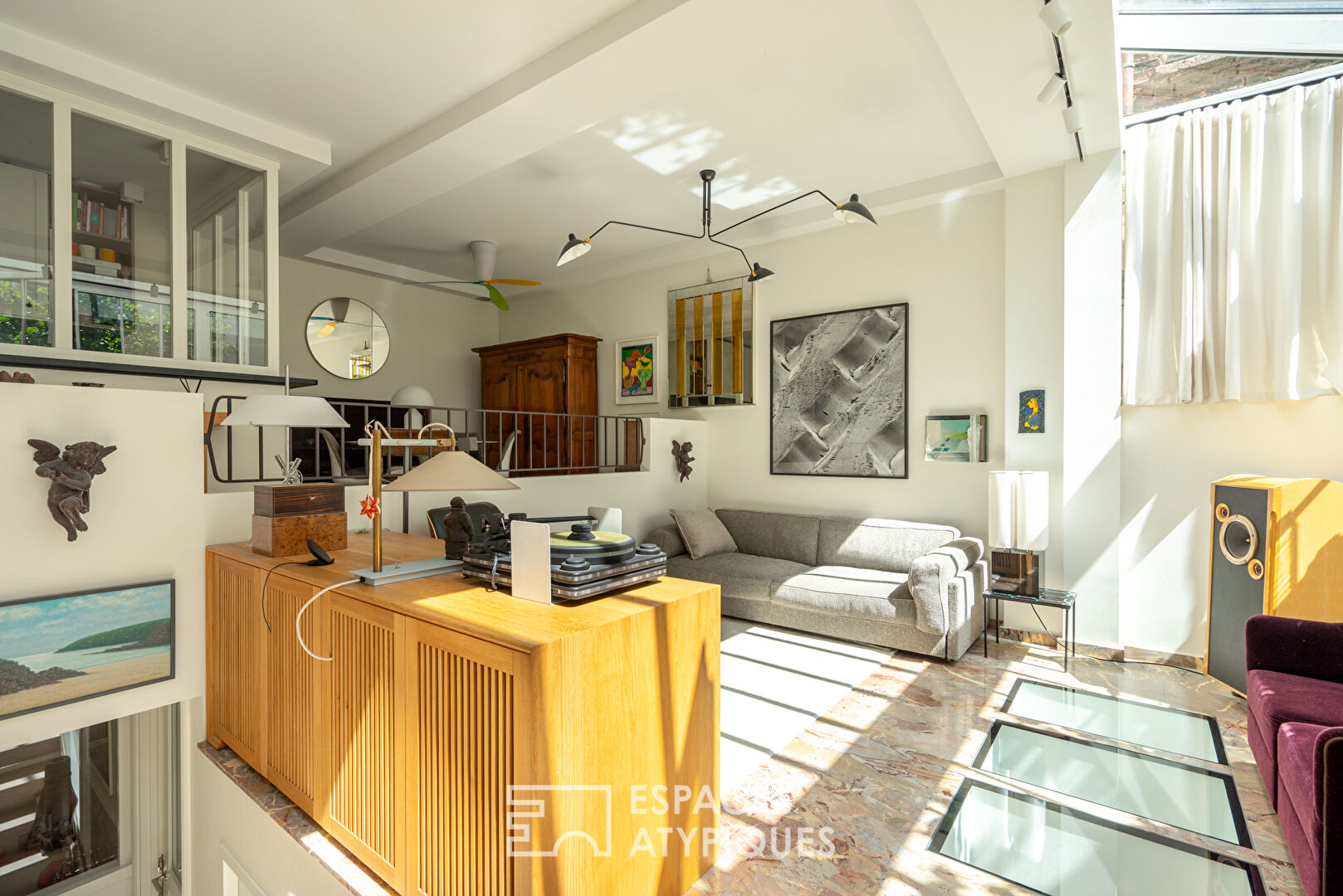Rue Boissonade, Artist’s studio, close to the Raspail metro station and facing the 6th arrondissement