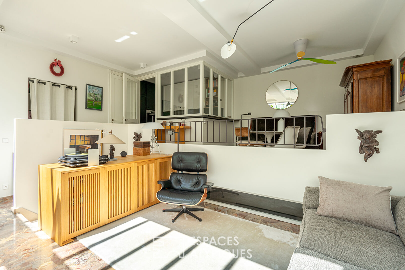Rue Boissonade, Artist’s studio, close to the Raspail metro station and facing the 6th arrondissement