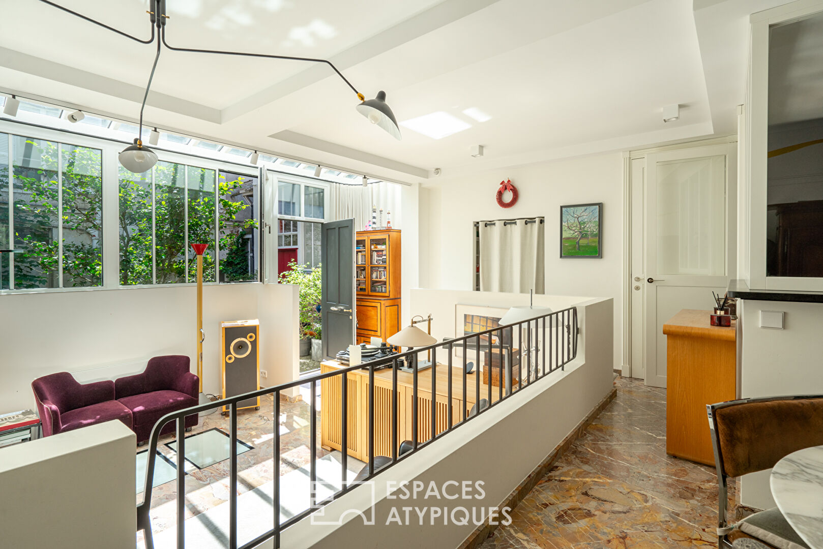 Rue Boissonade, Artist’s studio, close to the Raspail metro station and facing the 6th arrondissement