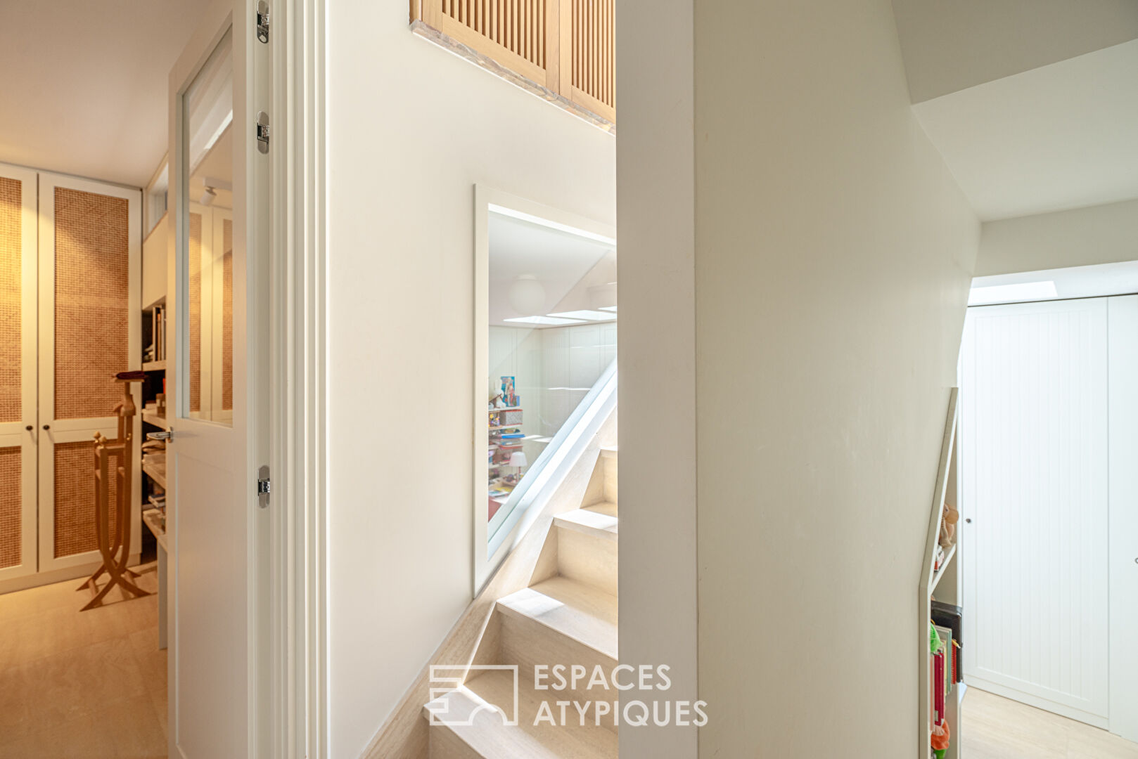 Rue Boissonade, Artist’s studio, close to the Raspail metro station and facing the 6th arrondissement