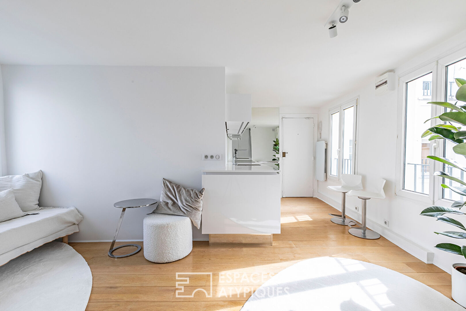 Crossing studio, Saint Germain-des-Prés district