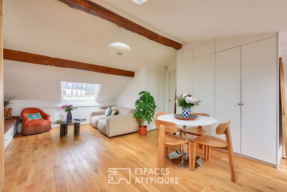 Quartier latin, proche des bords de seine appartement au dernier étage avec véranda
