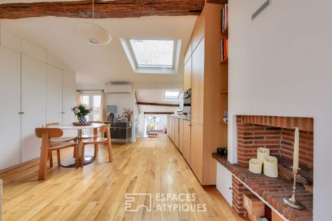 Quartier latin, proche des bords de Seine appartement au dernier étage avec véranda