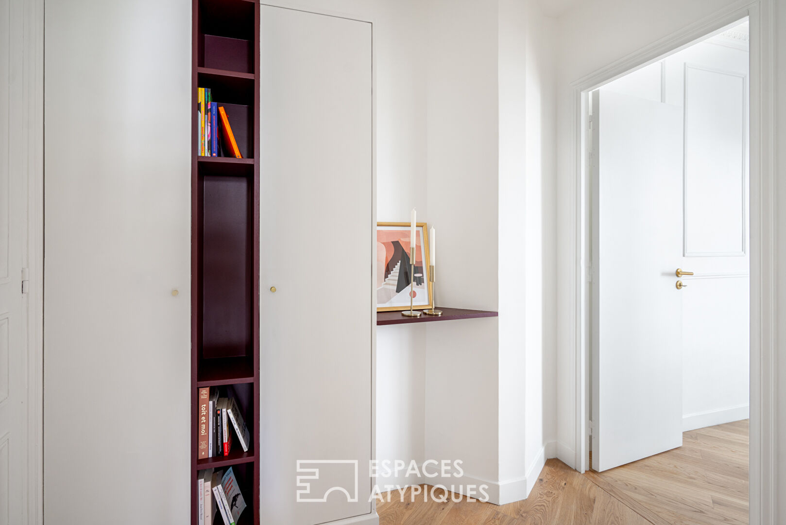 Croulebarbe district apartment redone by architect