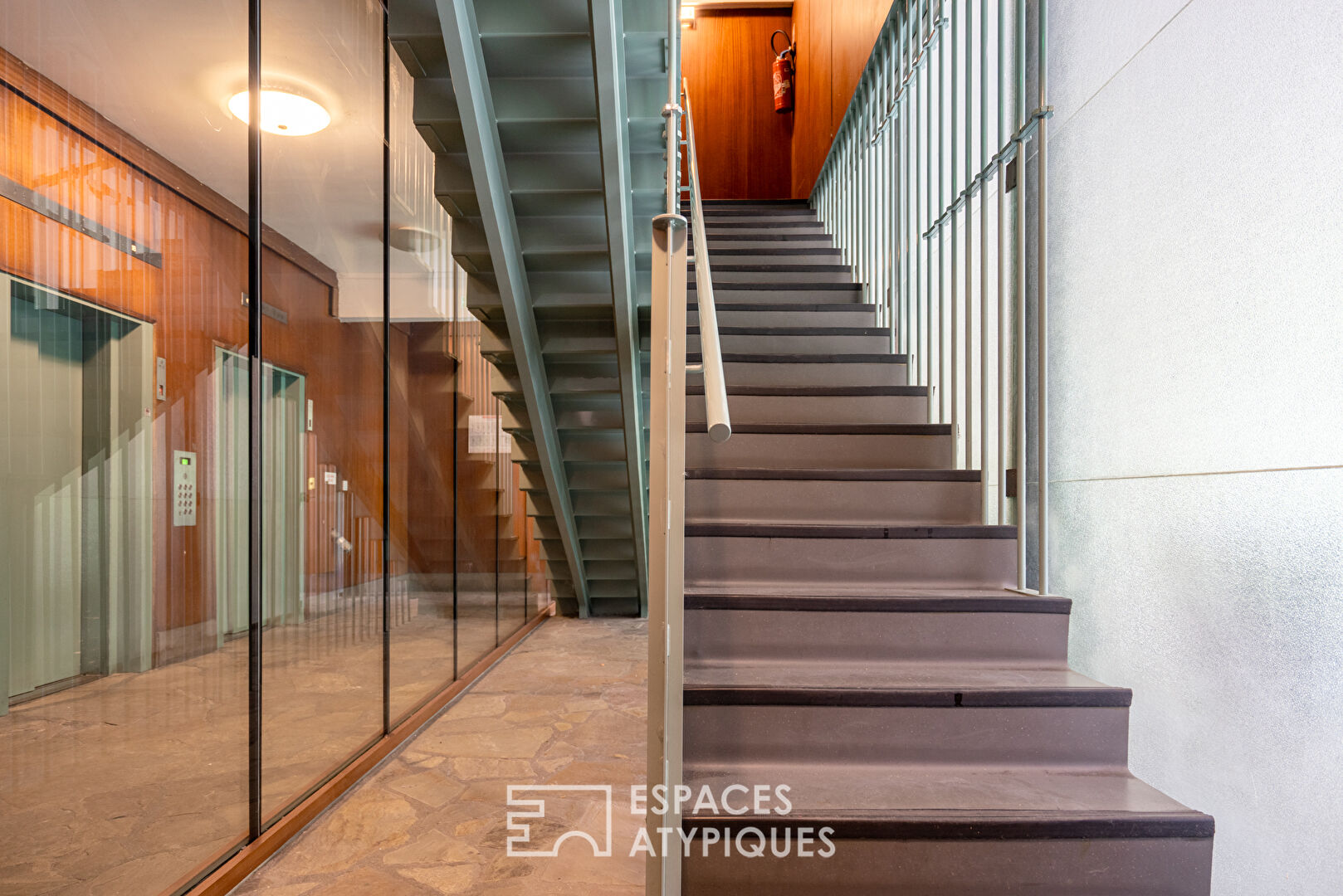 Appartement avec vue sur la Tour Eiffel – Quartier Croulebarbe