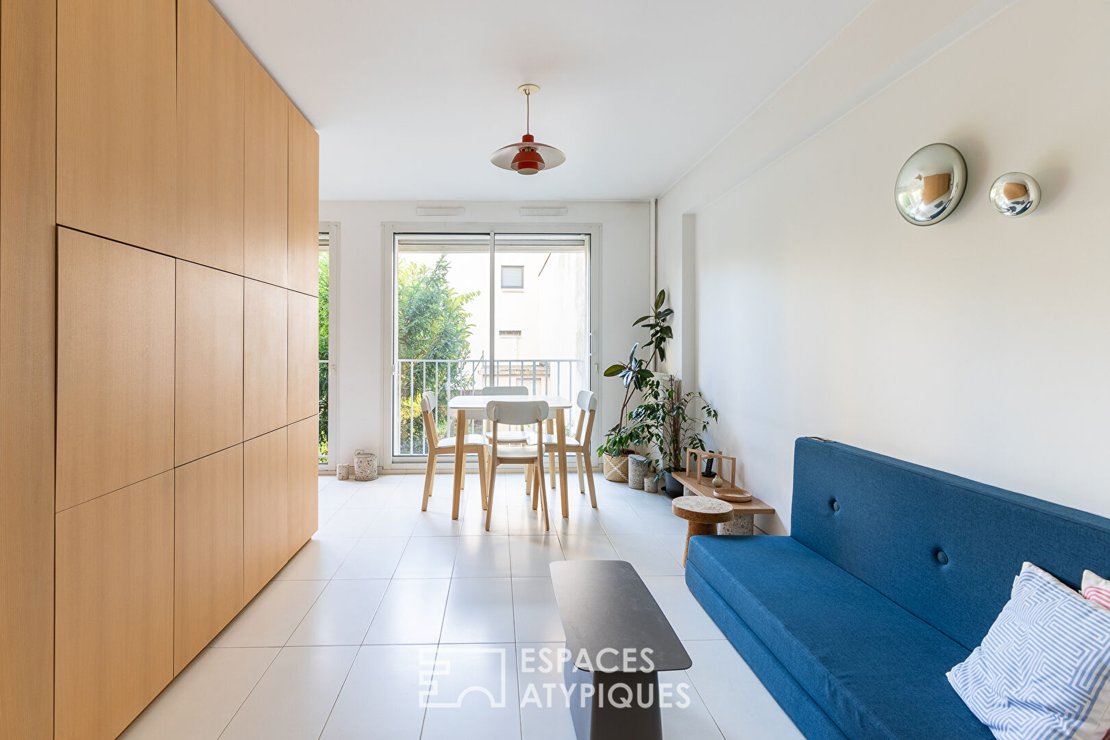 Renovated apartment with garden view, rue des artistes