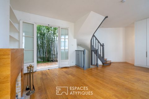 Maison ancienne avec cour dans le quartier des Peupliers