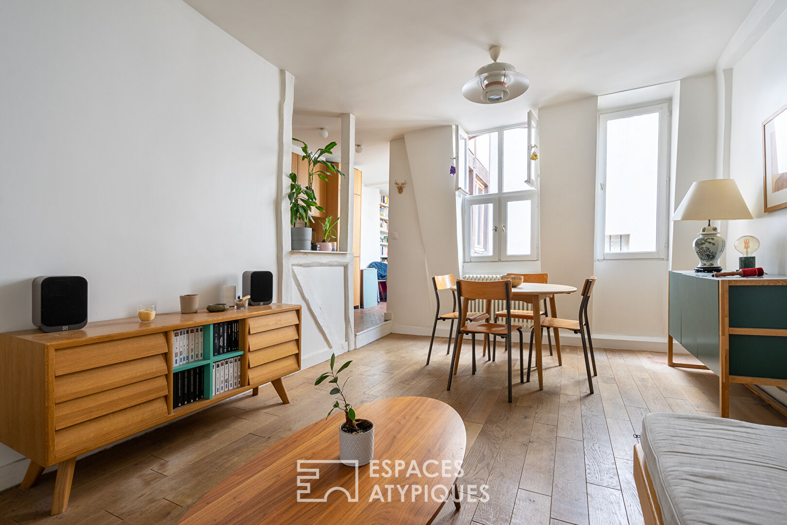 Monnaie District, 1-Bedroom Apartment in a Historic Building