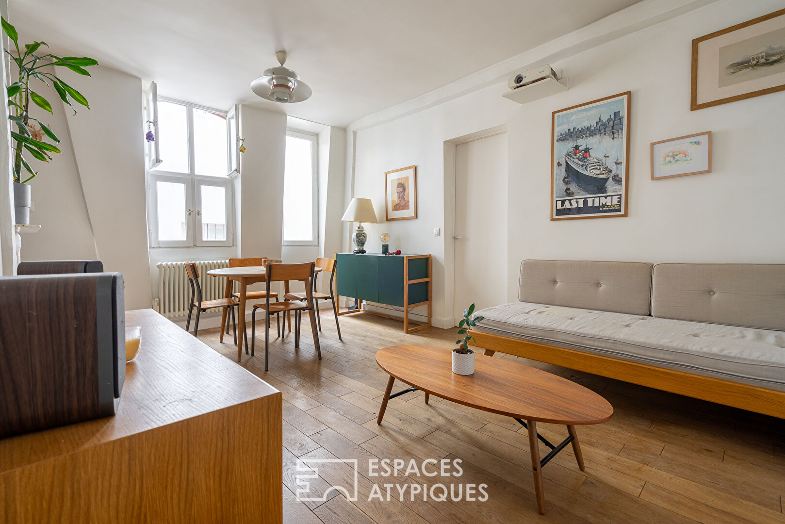 Monnaie District, 1-Bedroom Apartment in a Historic Building