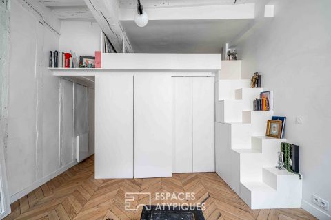 Carré des Antiquaires – Studio renovated by architect