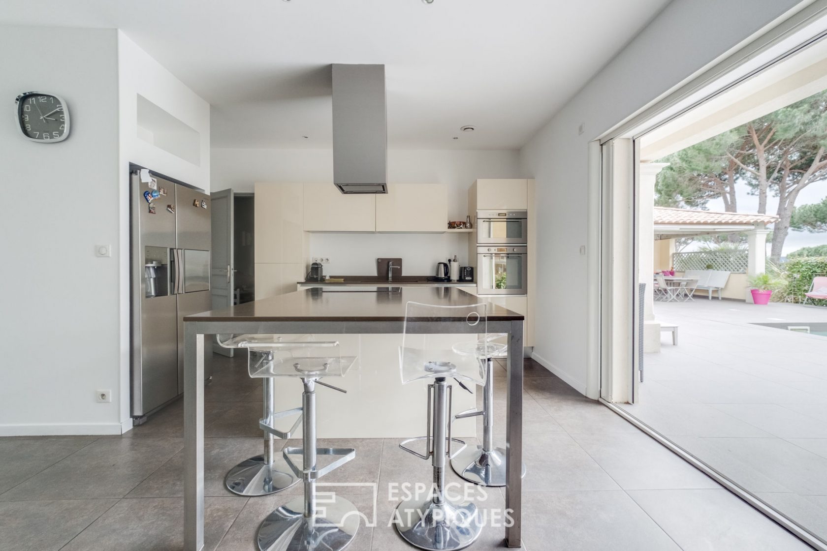 Villa d’architecte au calme proche de tout